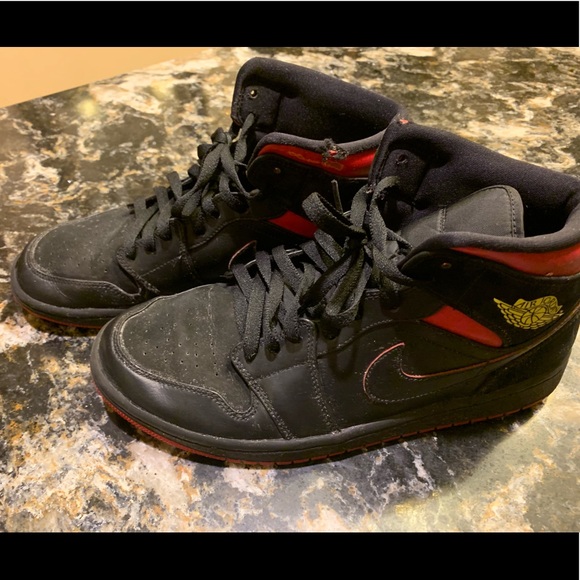 air jordan 1 retro mid last shot